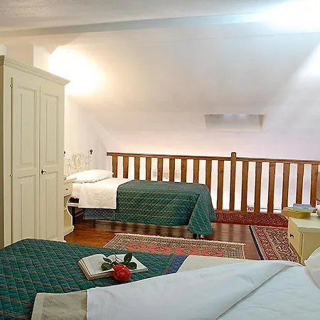 Lodge La Querciolana - Agriturismo
